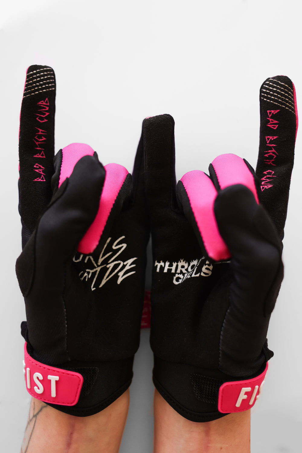 TG X FIST GLOVES ADULTS