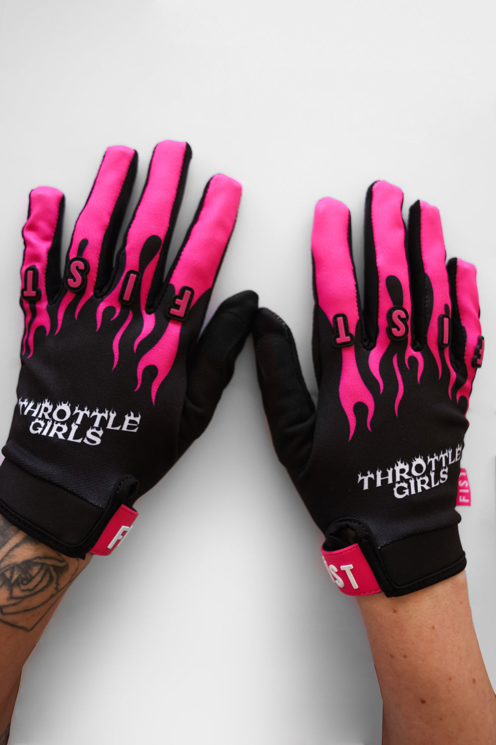 TG X FIST GLOVES YOUTH (ages 8+)