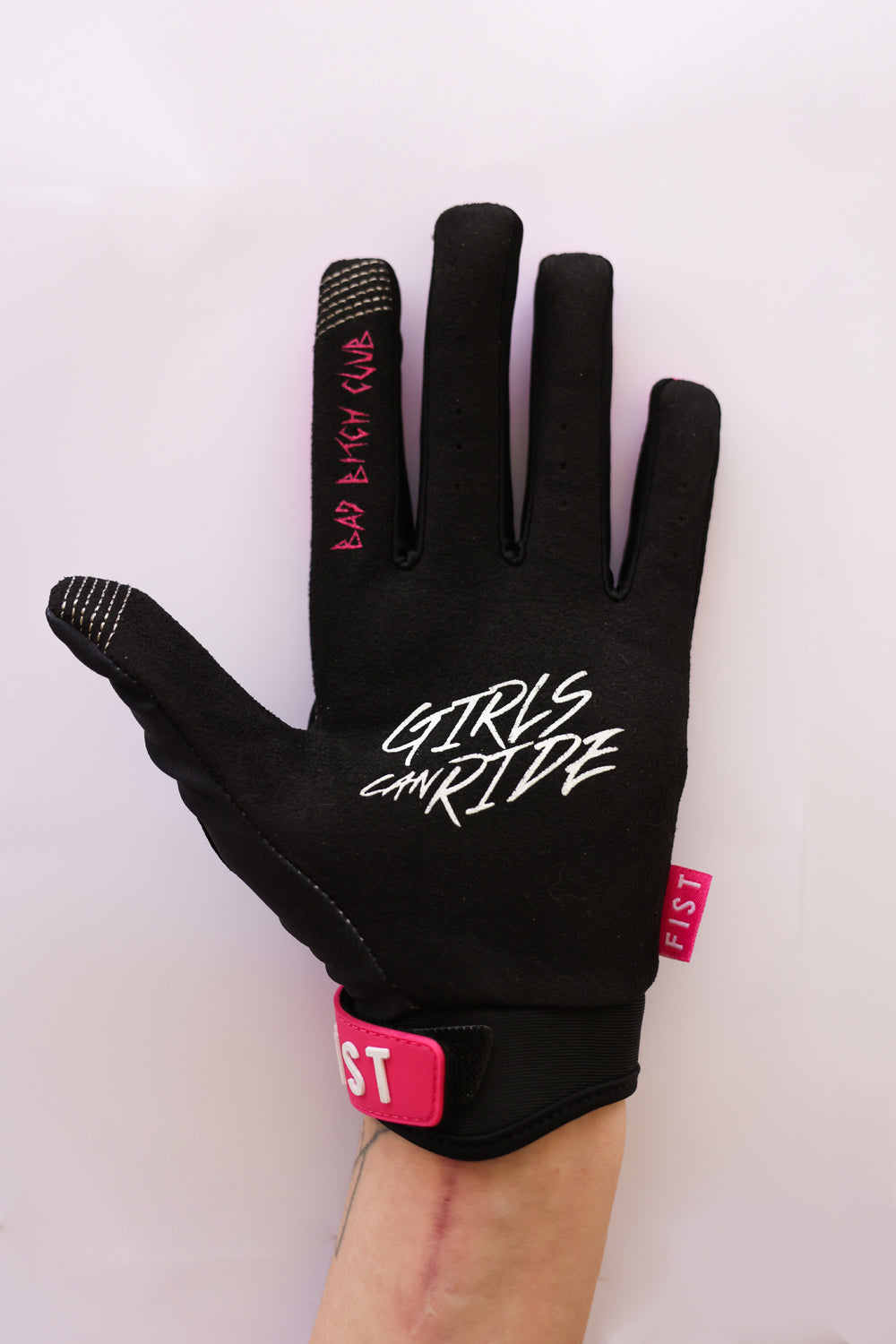TG X FIST GLOVES ADULTS