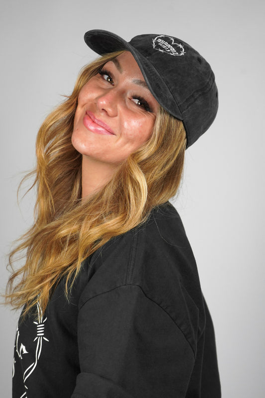 BARBED HEART CAP ACID WASH