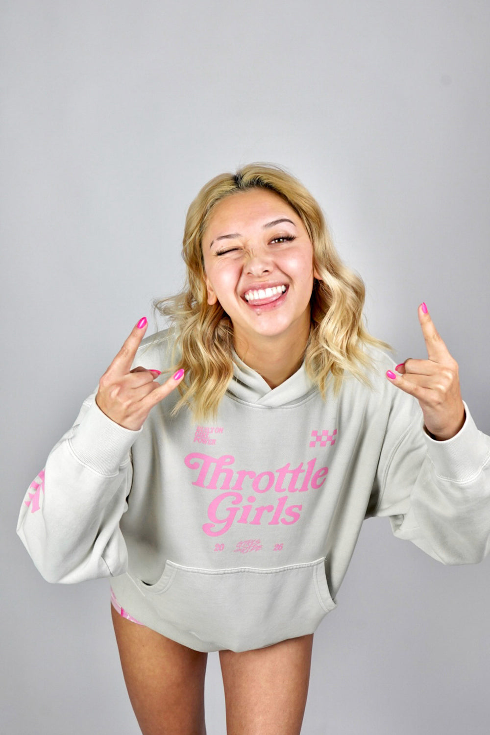 GIRL POWER HOODIE CREAM