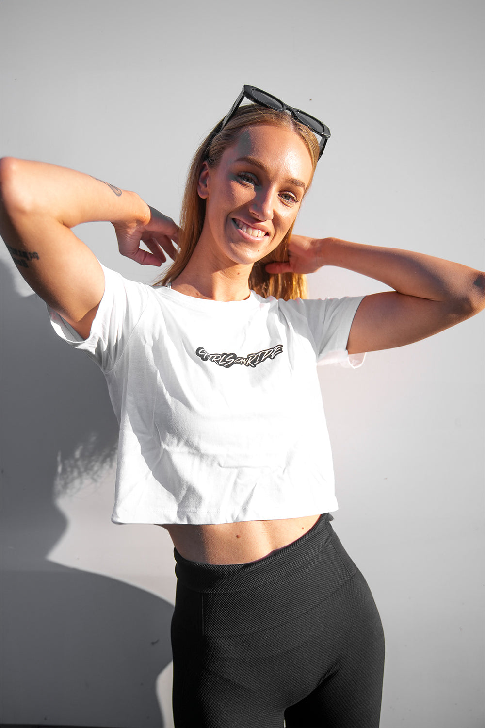 GCR CROP TEE WHITE