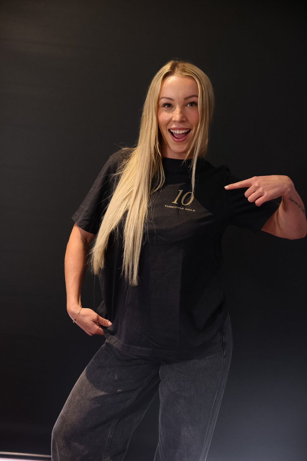 TAYLAH MCCUTCHEON TEE - WOMENS
