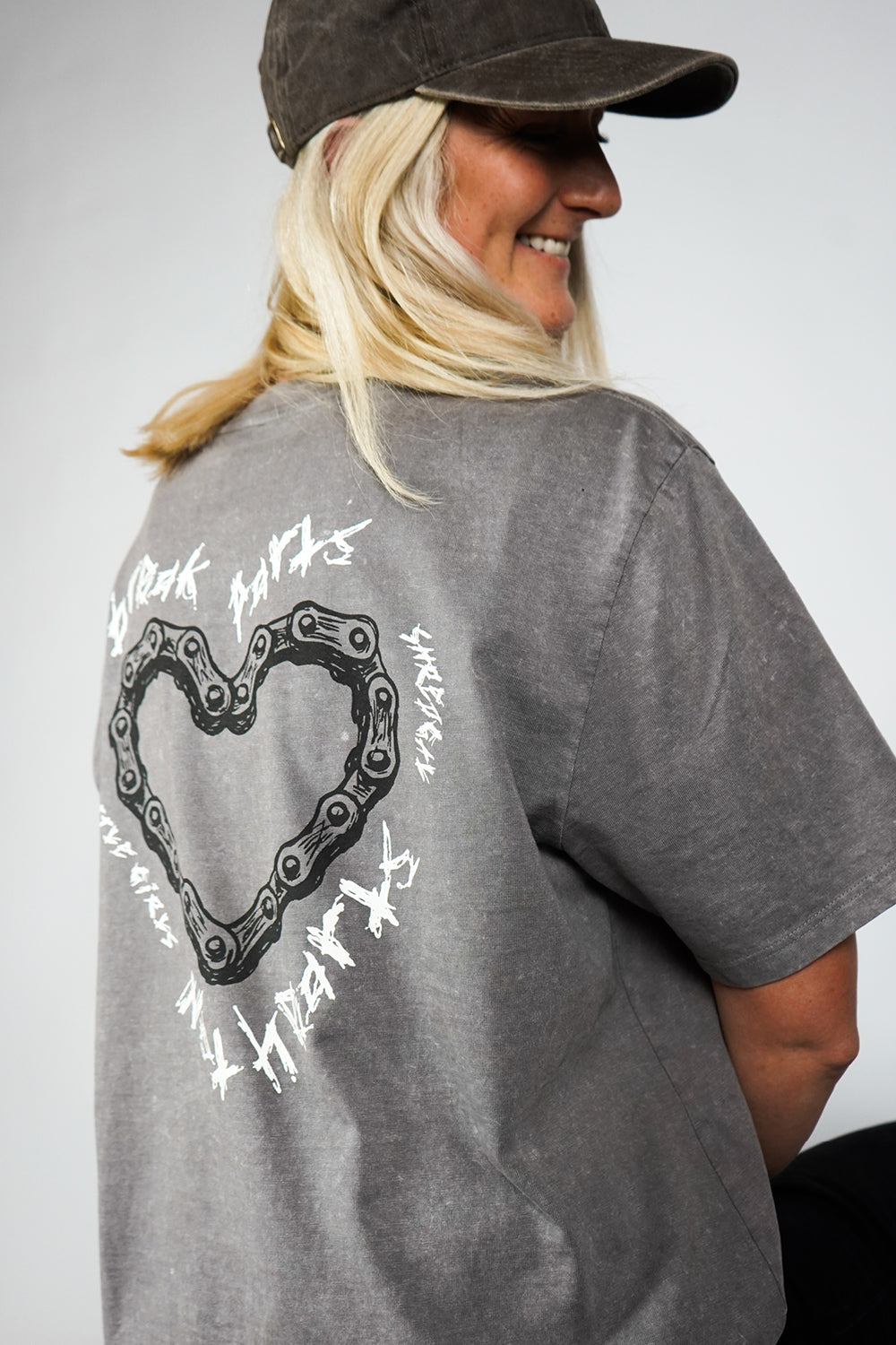 SHREDGAL TEE