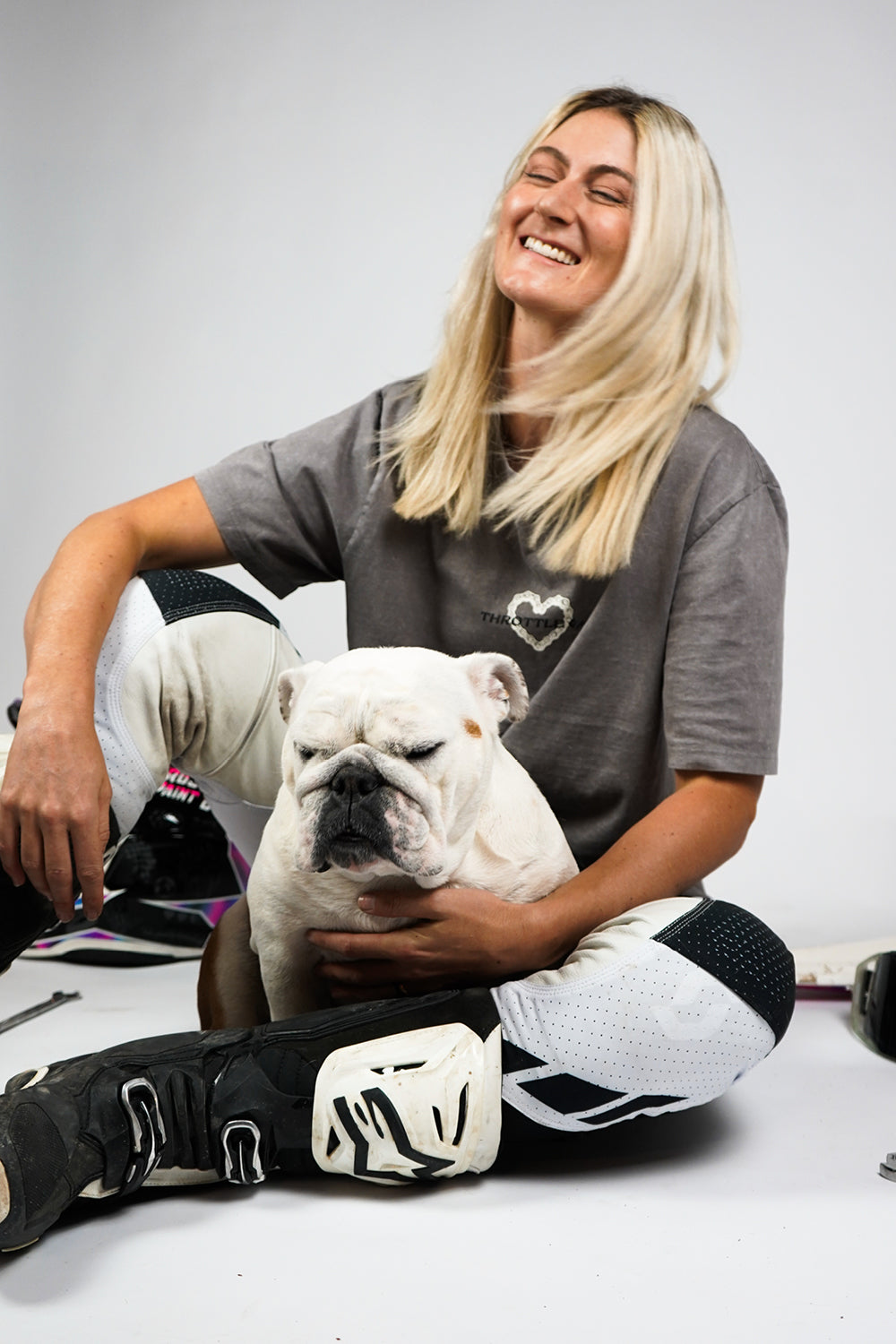SHREDGAL TEE