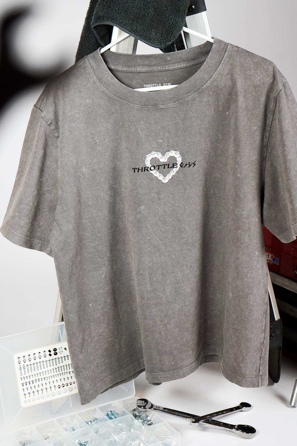 SHREDGAL TEE